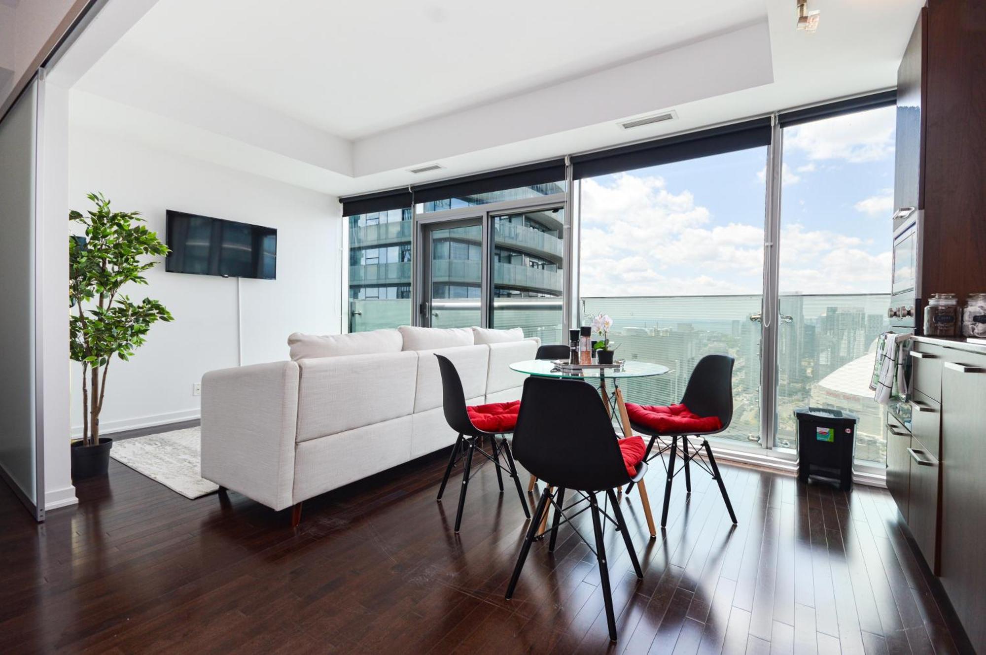 Downtown Toronto Condo Near Cn Tower, Scotiabank Arena, Rogers Centre, Union Station Exterior photo