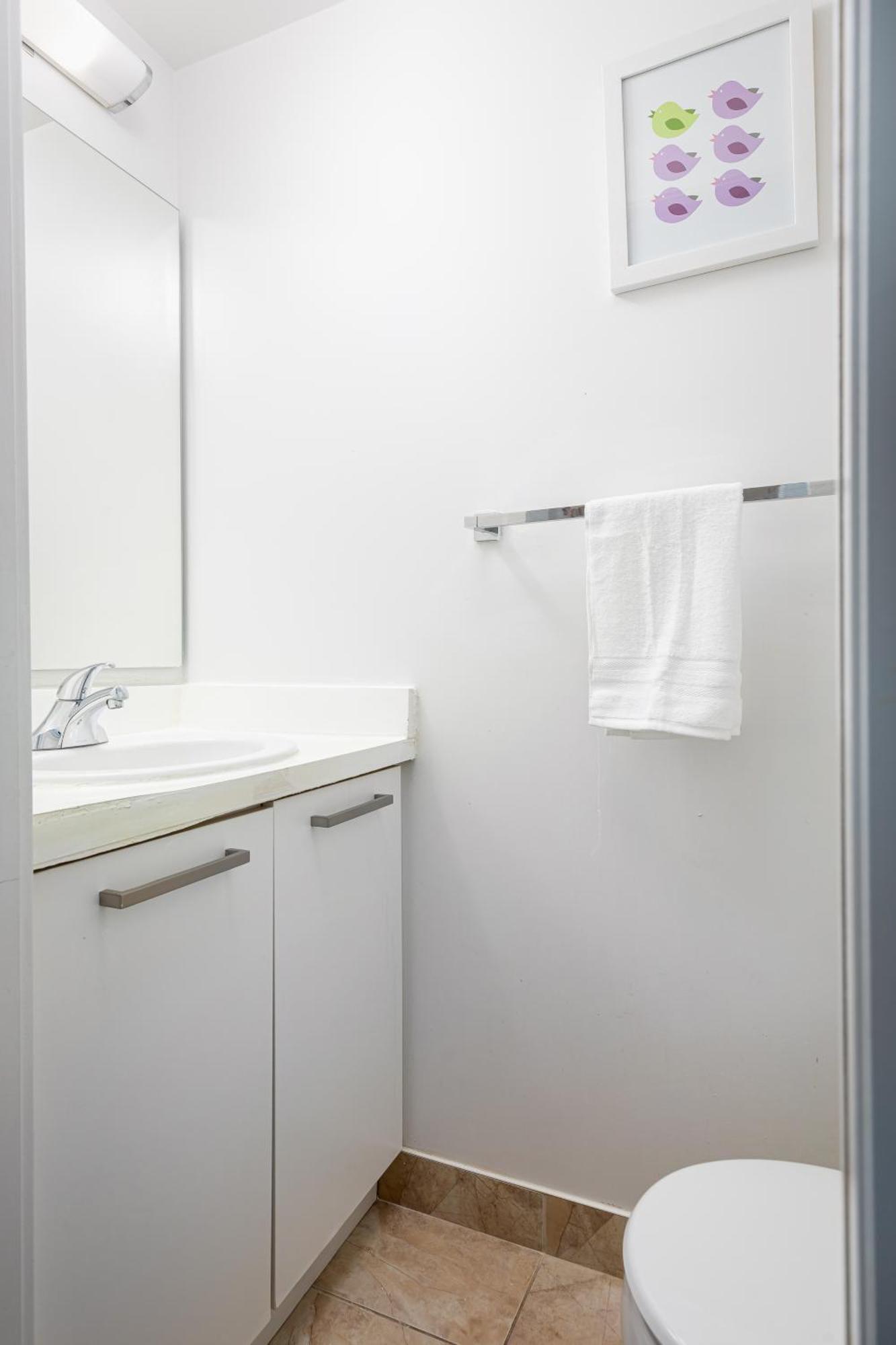 Downtown Toronto Condo Near Cn Tower, Scotiabank Arena, Rogers Centre, Union Station Exterior photo